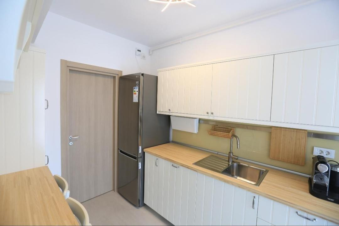     Apartament 2 camere | Victoriei | complex Petru Rareș | parcare 