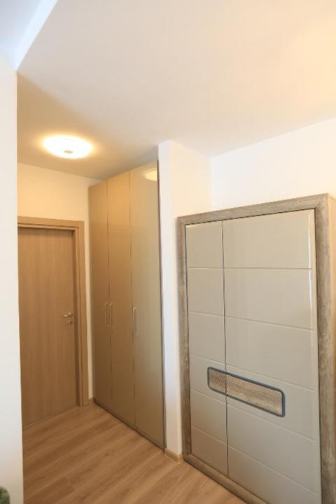     Apartament 2 camere | Victoriei | complex Petru Rareș | parcare 