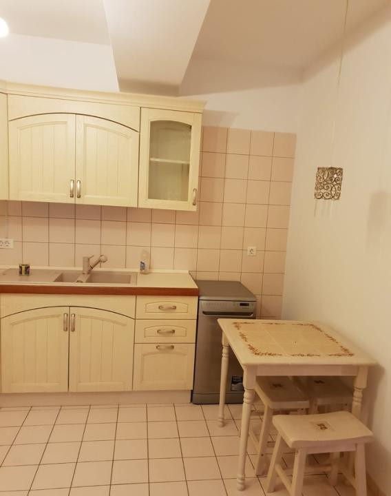 Apartament 3 camere | Central Park | Stefan cel Mare | 2 parcari 