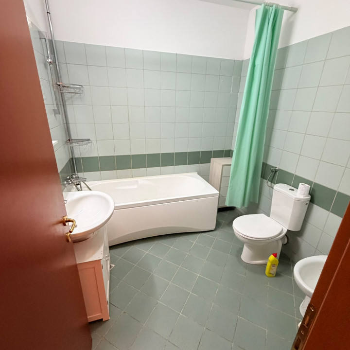 Apartament 3 camere | Central Park | Stefan cel Mare | 2 parcari 