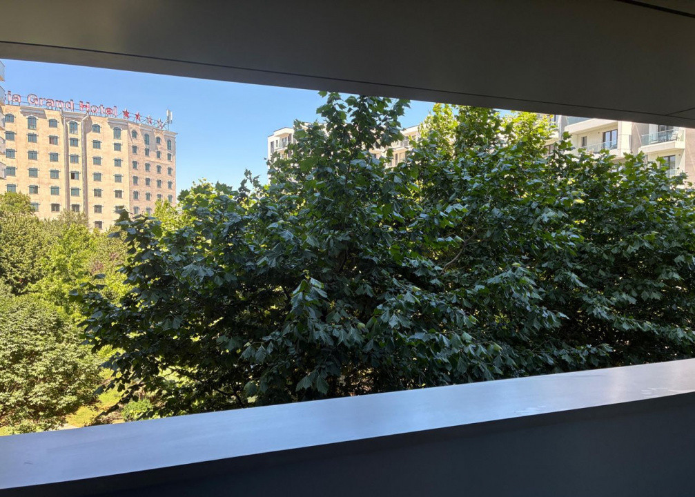 Apartament 2 camere de inchiriat Cortina Residence cu parcare