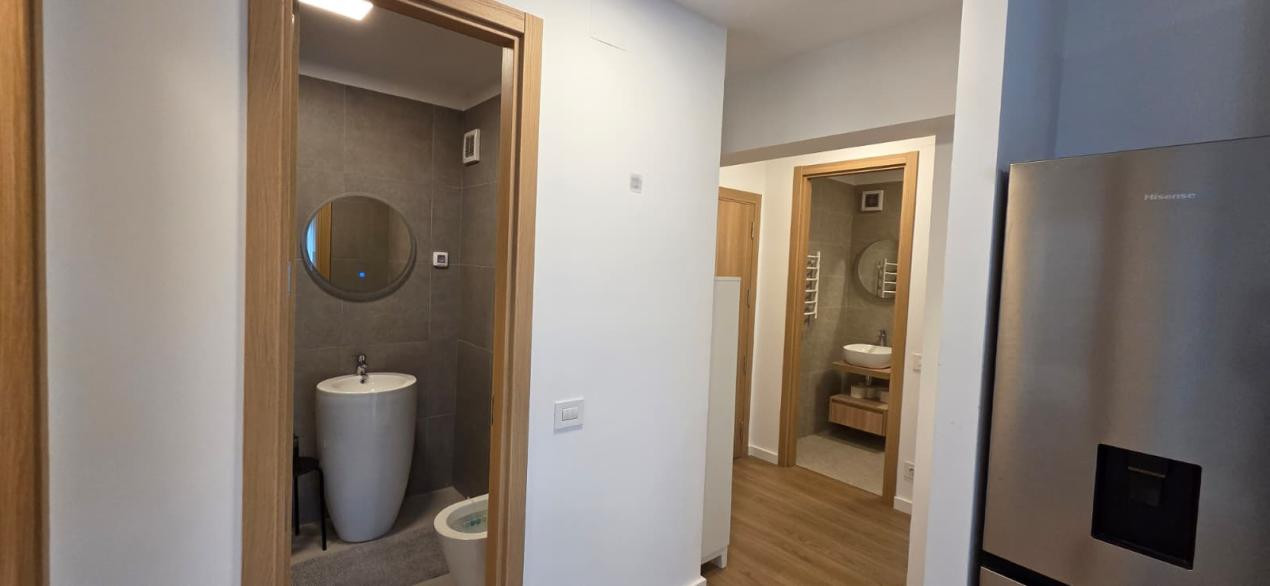 Apartament 3 camere | complex Parcului 20 | 2 bai | pet friendly | 