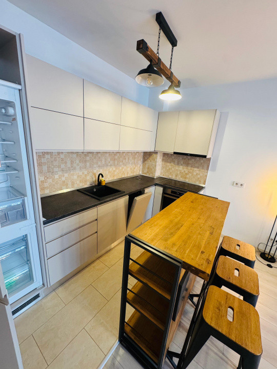 Apartament 3 camere de inchiriat complex Soho Unirii cu parcare