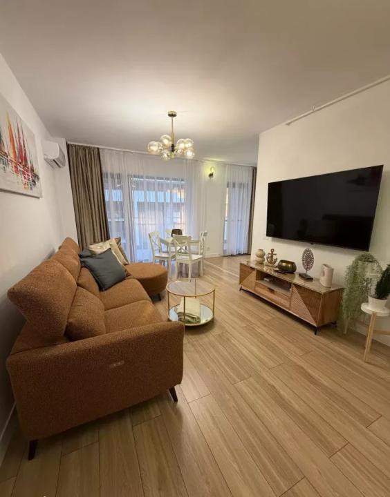 Apartament 3 camere Prima Vista | 2 bai | parcare| 5 min metrou Pipera