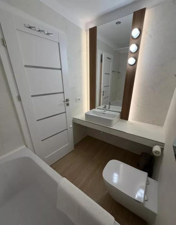 Apartament 3 camere Prima Vista | 2 bai | parcare| 5 min metrou Pipera