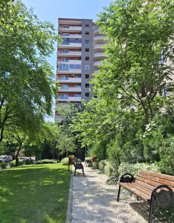 Apartament 3 camere | Metropolis Residence | 2 bai | parcare + boxa |