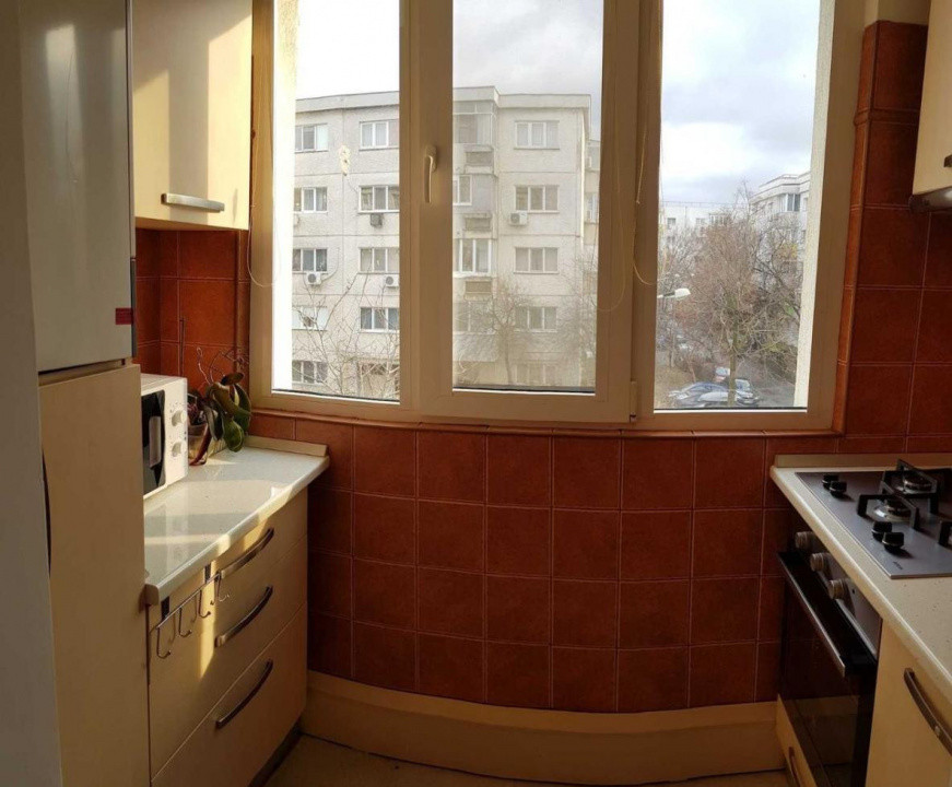 Apartament 2 camere de inchiriat Aviatiei cu centrala + loc parcare