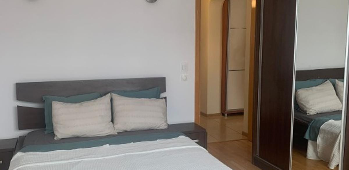 Apartament 3 camere | Nerva Traian | centrala proprie | parcare
