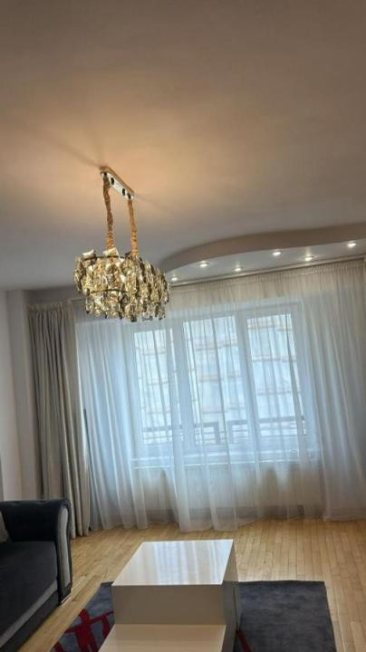 Apartament 3 camere | Nerva Traian | centrala proprie | parcare