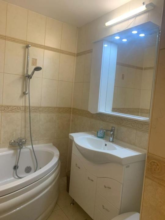 Apartament 3 camere | Nerva Traian | centrala proprie | parcare