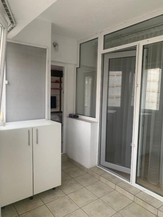 Apartament 3 camere | Nerva Traian | centrala proprie | parcare