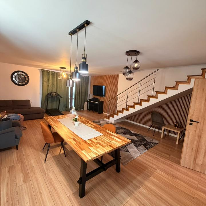 Vila| Duplex de vanzare | Balotesti | cu etaj si mansarda mobilata lux