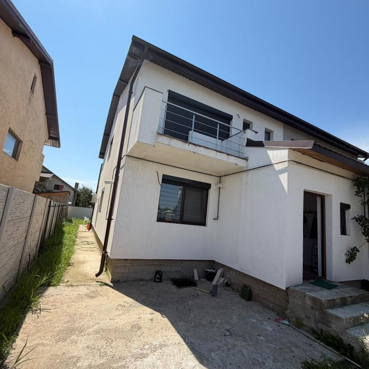 Vila| Duplex de vanzare | Balotesti | cu etaj si mansarda mobilata lux