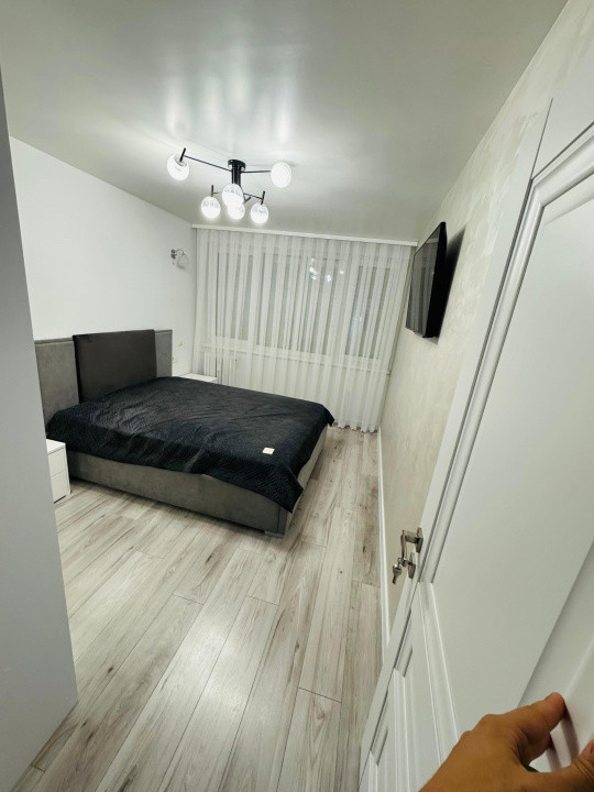 Apartament 3 camere de inchiriat Stefan cel Mare, renovat, 3 minute de metrou