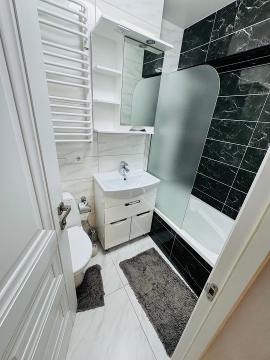 Apartament 3 camere de inchiriat Stefan cel Mare, renovat, 3 minute de metrou