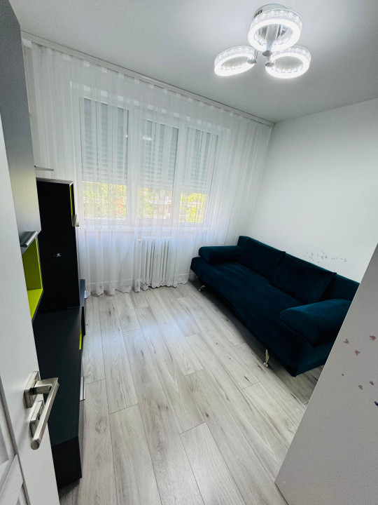 Apartament 3 camere de inchiriat Stefan cel Mare, renovat, 3 minute de metrou