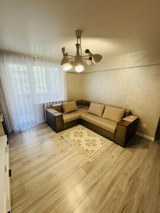 Apartament 3 camere de inchiriat Stefan cel Mare, renovat, 3 minute de metrou