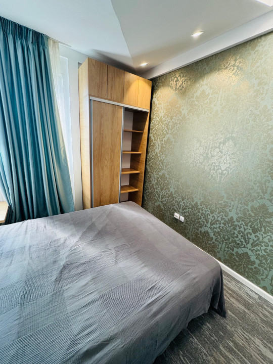 Apartament 3 camere de inchiriat in vila, renovat cu terasa si curte