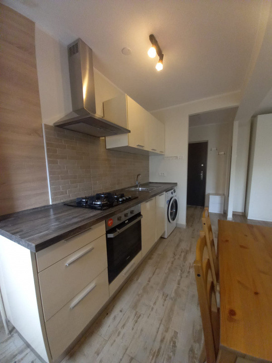 Garsoniera de inchiriat Decebal foarte spatioasa