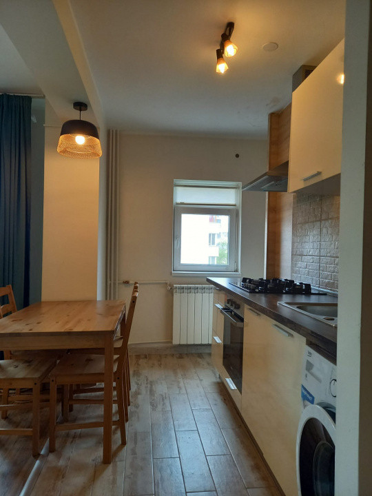 Garsoniera de inchiriat Decebal foarte spatioasa