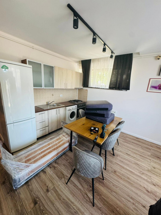 Apartament 2 camere de inchiriat Calea Grivitei bloc nou cu centrala