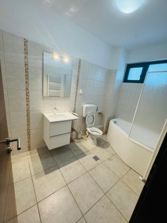 Apartament 2 camere de inchiriat Calea Grivitei bloc nou cu centrala