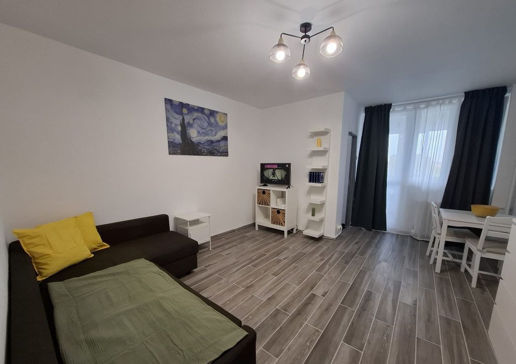 Garsoniera str Turda sector 1 complet renovata 
