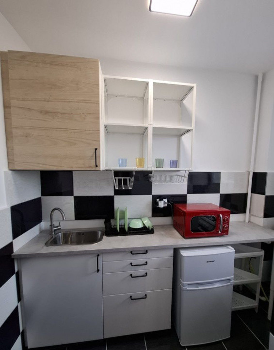 Garsoniera str Turda sector 1 complet renovata 