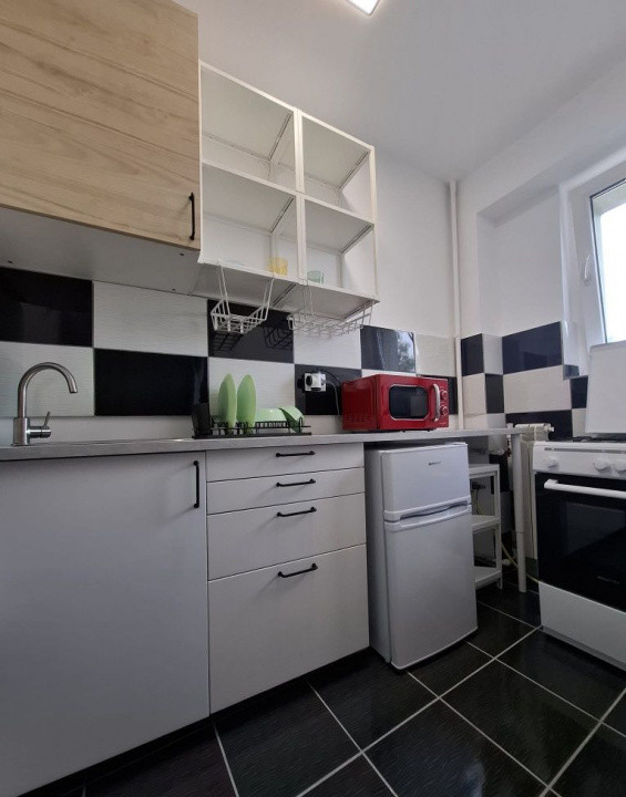 Garsoniera str Turda sector 1 complet renovata 