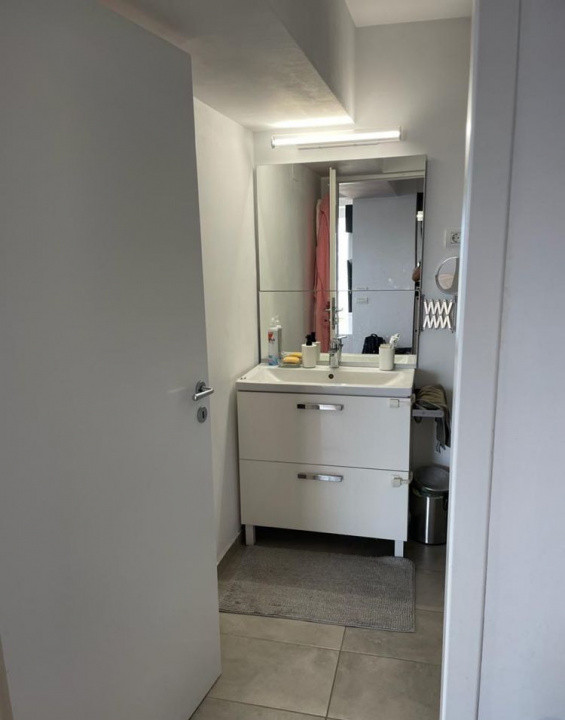 Apartament 3 camere de inchiriat bd Ion Mihalache cu parcare si boiler