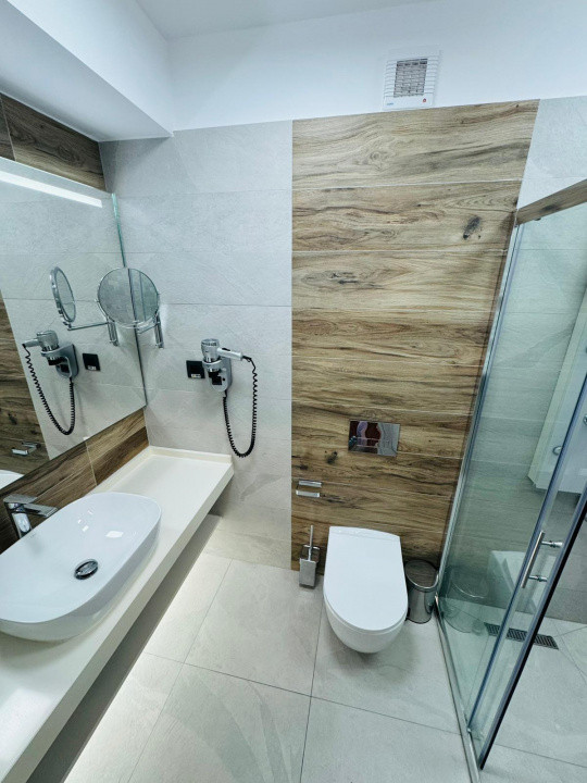 Apartament 3 camere Bd Unirii, imobil 2023, centrala bloc, lux, 2 bai