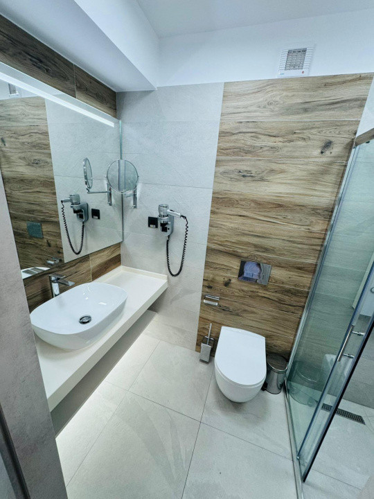 Apartament 3 camere Bd Unirii, imobil 2023, centrala bloc, lux, 2 bai