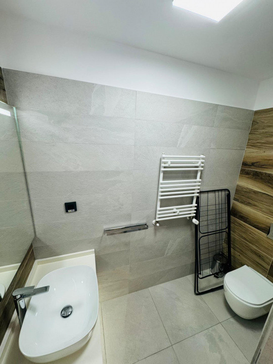 Apartament 3 camere Bd Unirii, imobil 2023, centrala bloc, lux, 2 bai