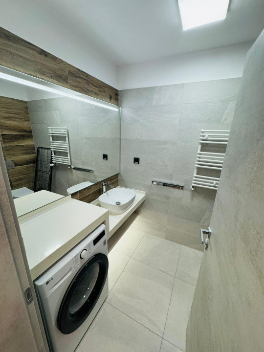 Apartament 3 camere Bd Unirii, imobil 2023, centrala bloc, lux, 2 bai