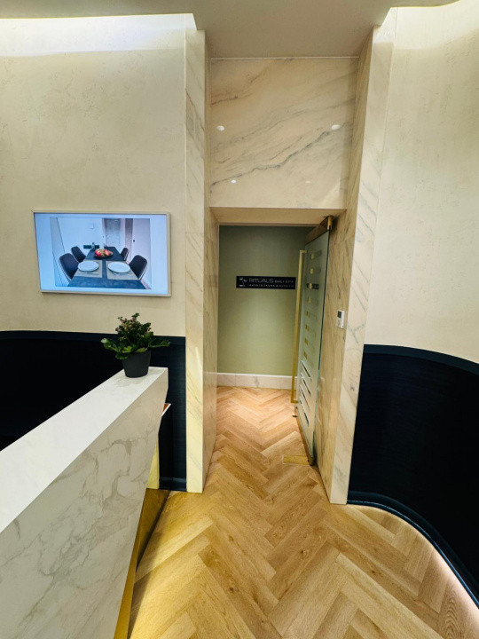 Apartament 3 camere Bd Unirii, imobil 2023, centrala bloc, lux, 2 bai